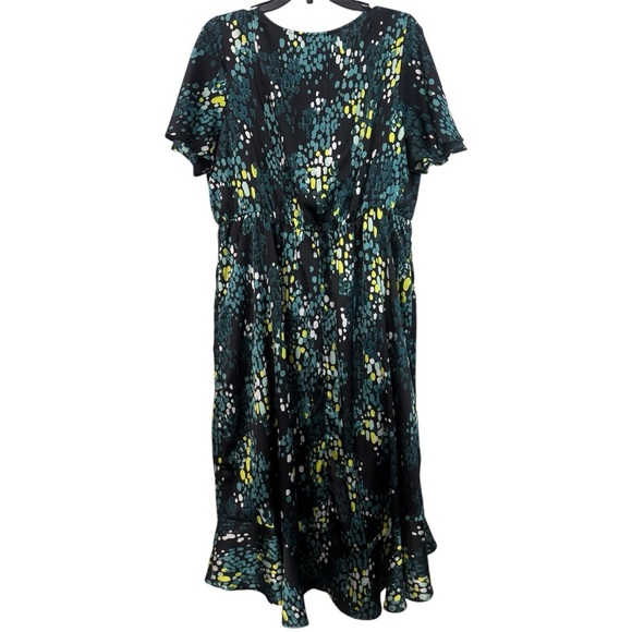 Torrid Green Faux Wrap Midi Dress - Picture 4 of 8